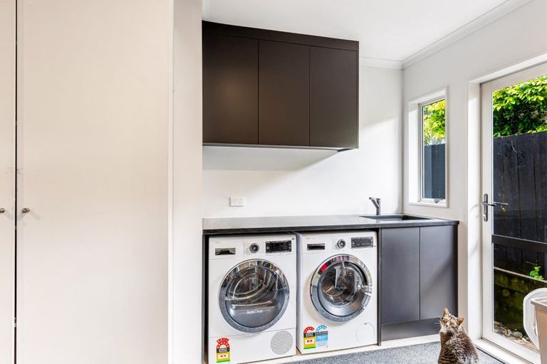 Photo of property in 79a Wharf Road, Te Atatu Peninsula, Auckland, 0610