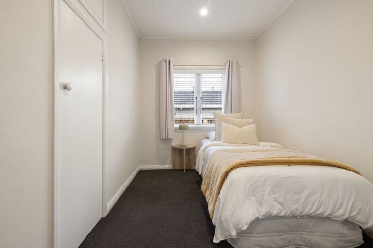 Photo of property in 52 Clarkin Road, Fairfield, Hamilton, 3214