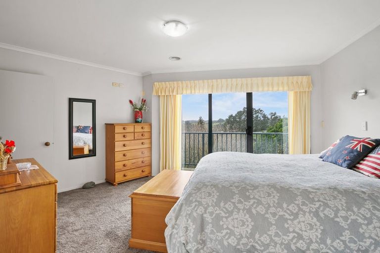 Photo of property in 397 Mangorei Road, Merrilands, New Plymouth, 4312