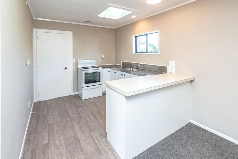 Photo of property in 68 Carlton Avenue, College Estate, Whanganui, 4500
