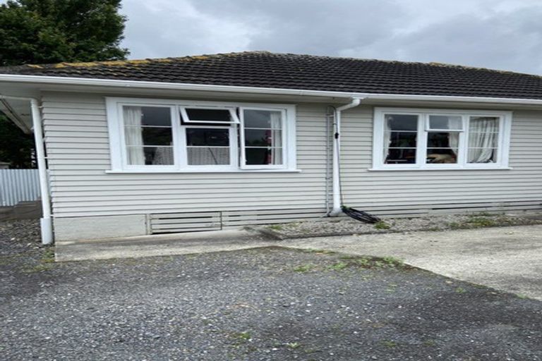 Photo of property in 122 Mahia Road, Wattle Downs, Auckland, 2103