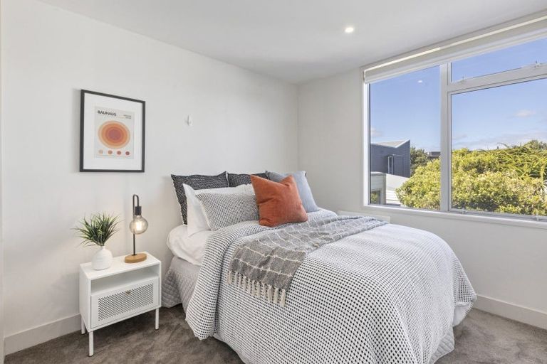 Photo of property in 10 Boardwalk Lane, Seatoun, Wellington, 6022