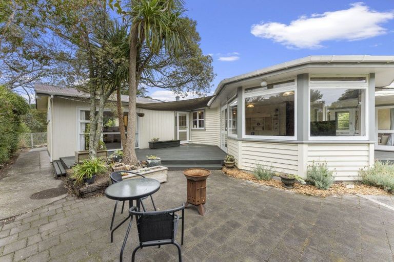 Photo of property in 393 Aokautere Drive, Aokautere, Palmerston North, 4471