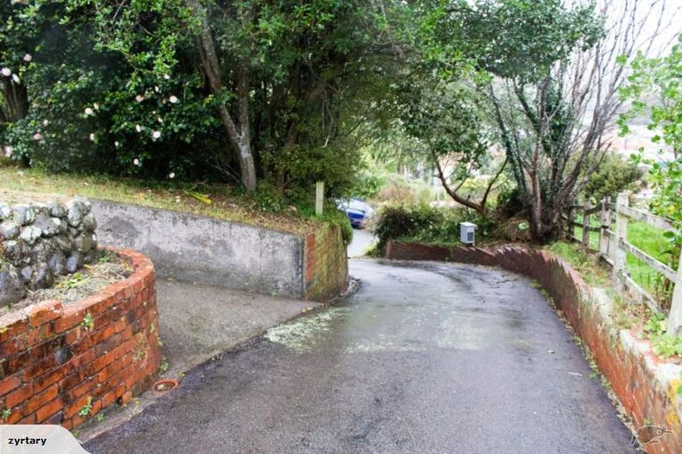 Photo of property in 9 Coates Street, Tawa, Wellington, 5028