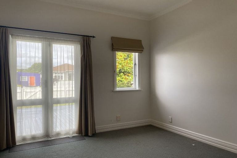 Photo of property in 121 Vigor Brown Street, Napier South, Napier, 4110