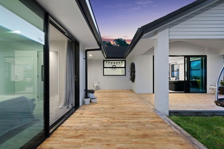 Photo of property in 285 Lakes Boulevard, Pyes Pa, Tauranga, 3112