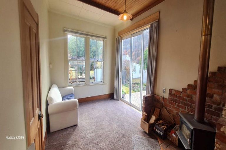 Photo of property in 55 Devon Street, Arrowtown, 9302