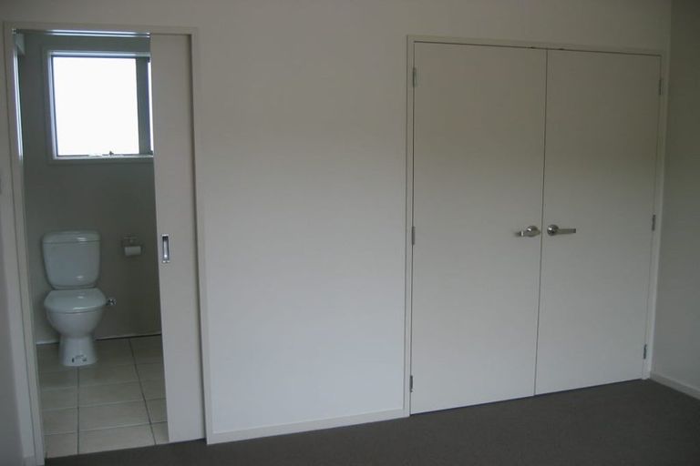 Photo of property in 2 Sim Street, Johnsonville, Wellington, 6037