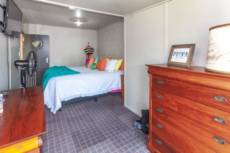 Photo of property in 409 Port Road, Whangamata, 3620