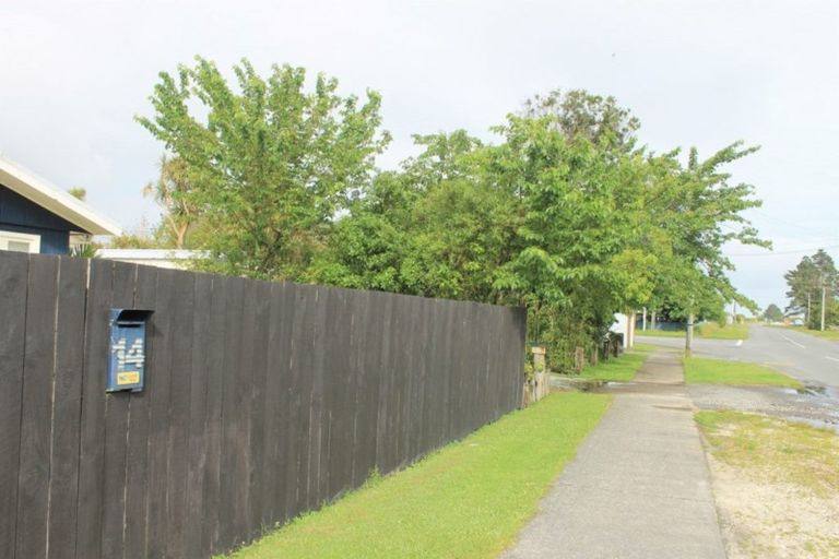 Photo of property in 14 Coates Street, Westport, 7825