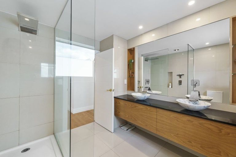 Photo of property in 310b Oceanbeach Road, Mount Maunganui, 3116