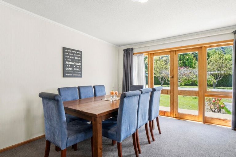 Photo of property in 14 Caernarvon Street, Arrowtown, 9302