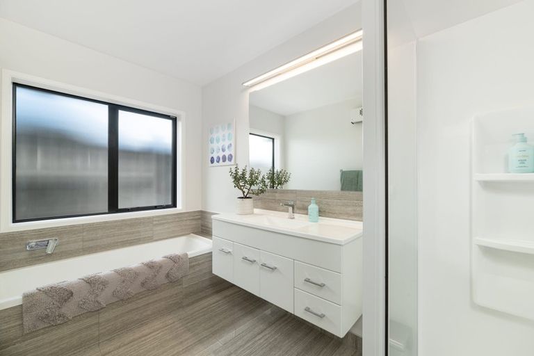 Photo of property in 114 Palm Springs Boulevard, Papamoa Beach, Papamoa, 3118