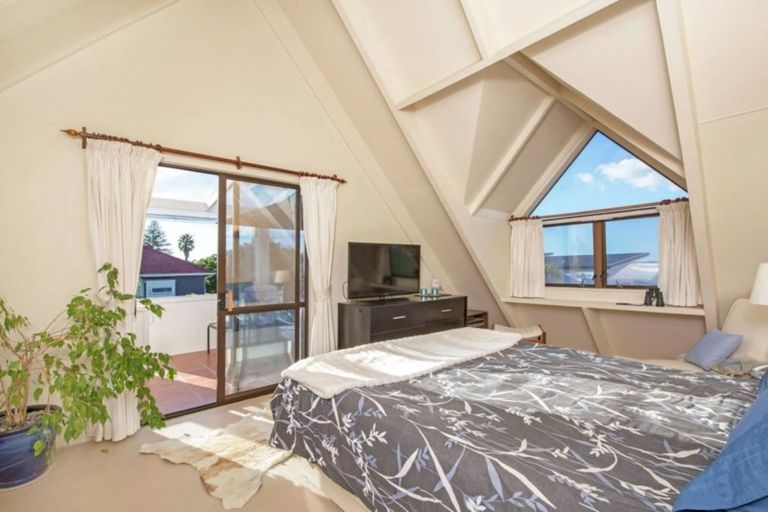 Photo of property in 14 Rogers Avenue, Eastern Beach, Auckland, 2012