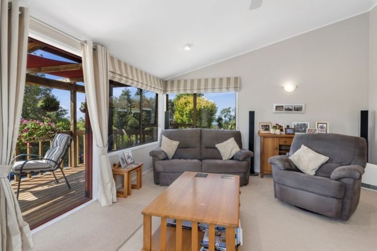 Photo of property in 22 Moorgreen Heights, Torbay, Auckland, 0630