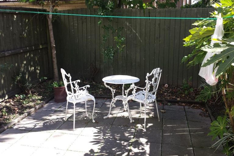 Photo of property in 3/49 Gloucester Street, Christchurch Central, Christchurch, 8013