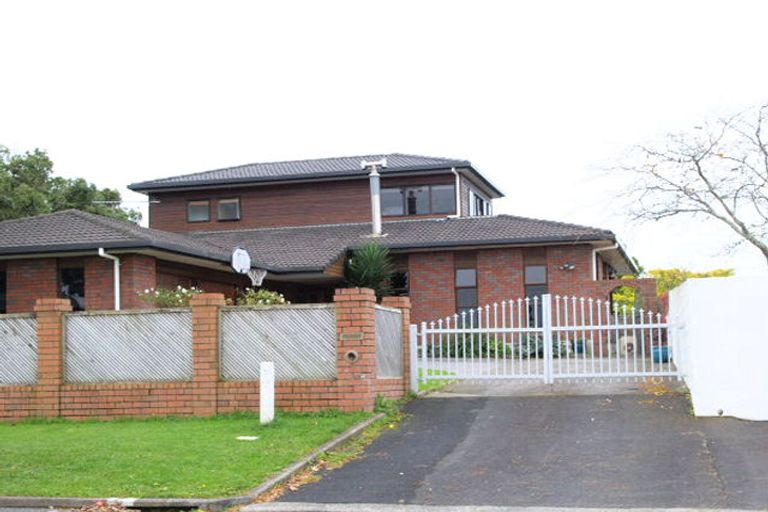 Photo of property in 32 Cockle Bay Road, Cockle Bay, Auckland, 2014