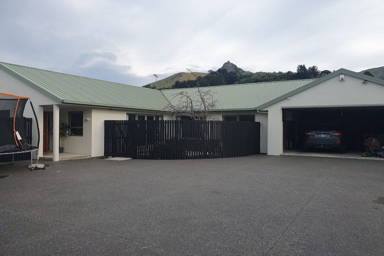 Photo of property in 59 Laing Crescent, Heathcote Valley, Christchurch, 8022