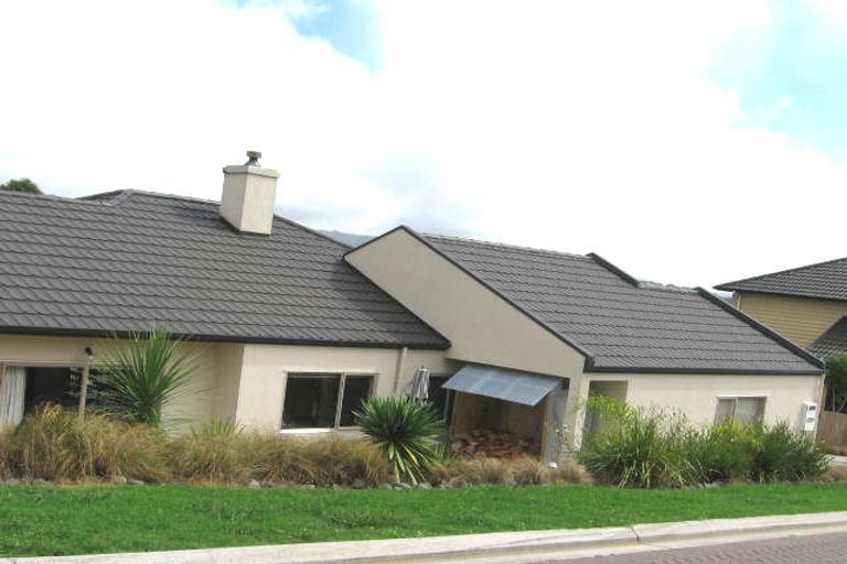 Photo of property in 22 Oratia Drive, Glen Eden, Auckland, 0602