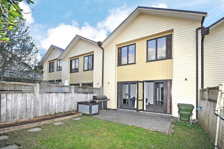 Photo of property in 39/11 The Avenue, Albany, Auckland, 0632