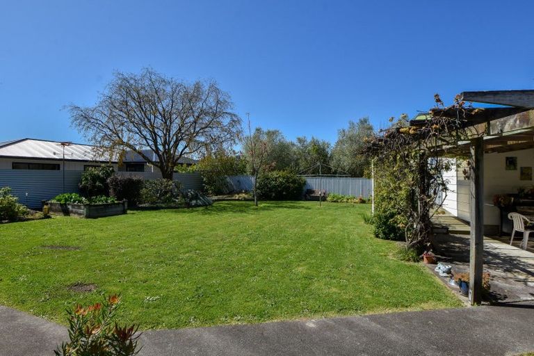 Photo of property in 1 Hornsby Street, Carterton, 5713