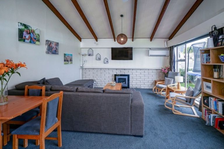 Photo of property in 52 Fergusson Street, Stoke, Nelson, 7011