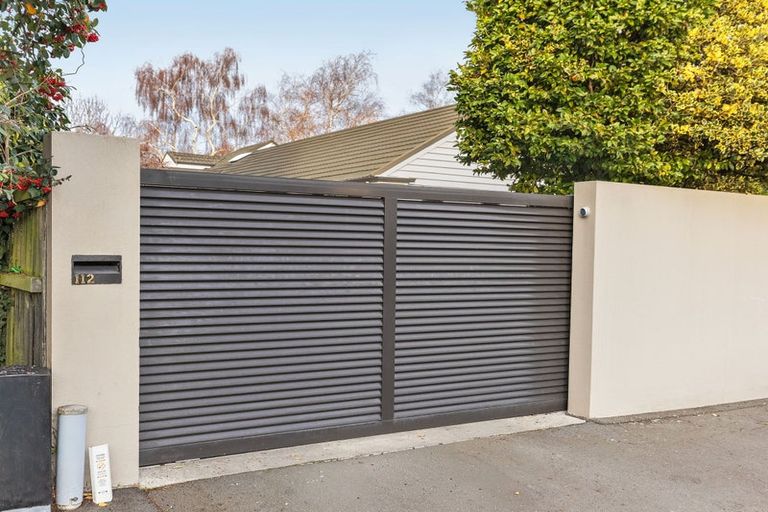 Photo of property in 112 Clyde Road, Ilam, Christchurch, 8041