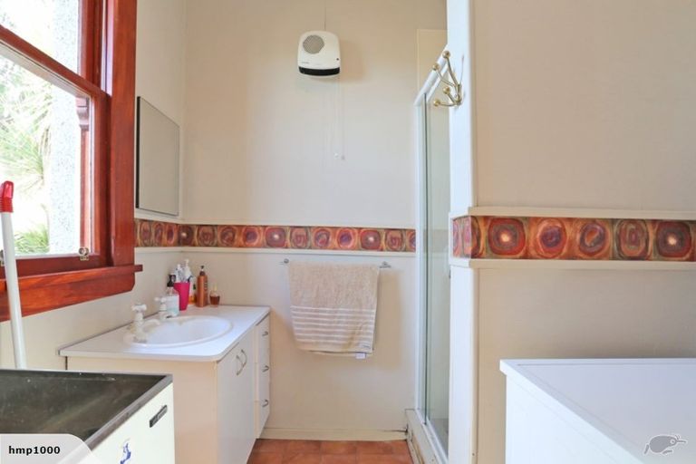 Photo of property in 156 Mackenzie Street, Winton, 9720