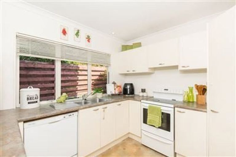 Photo of property in 7b Atua Street, Johnsonville, Wellington, 6037