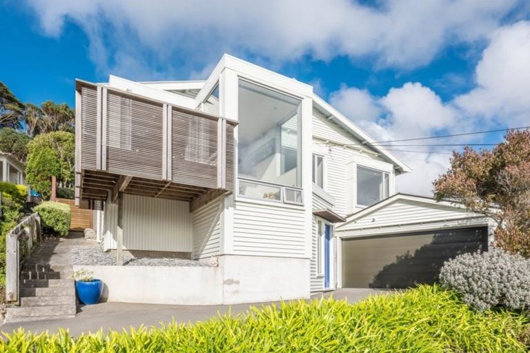 Photo of property in 18 Totara Road, Miramar, Wellington, 6022