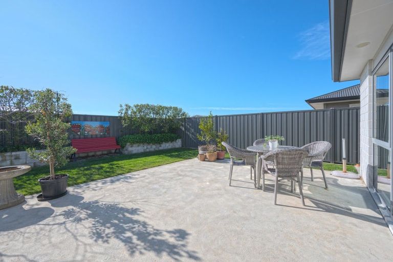 Photo of property in 40 Hurunui Drive, Te Awa, Napier, 4110