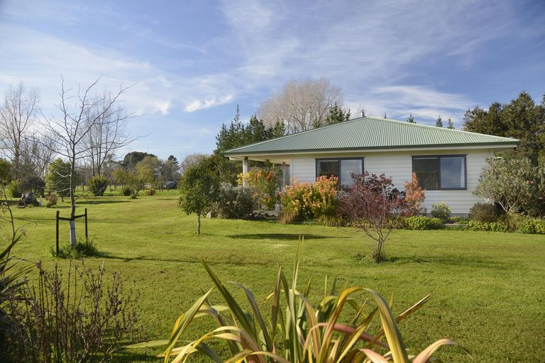 Photo of property in 3 Watersons Line, Dalefield, Carterton, 5791