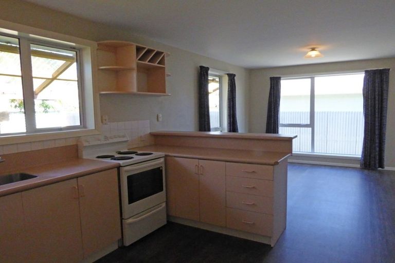 Photo of property in 57 Denise Crescent, Hornby, Christchurch, 8042