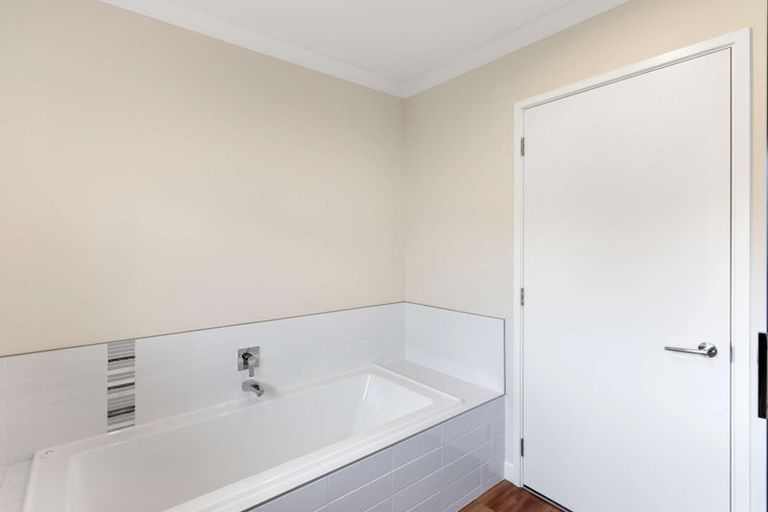 Photo of property in 5 Woodlaw Crescent, Prebbleton, 7604