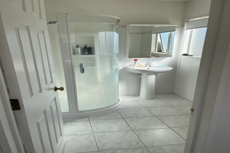 Photo of property in 2/36 Francis Street, Hauraki, Auckland, 0622