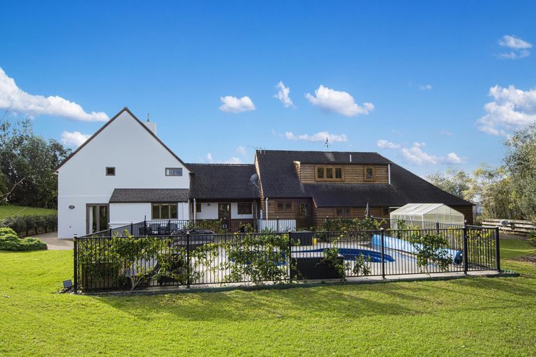 Photo of property in 61 Waipuna Road, Maunu, Whangarei, 0110