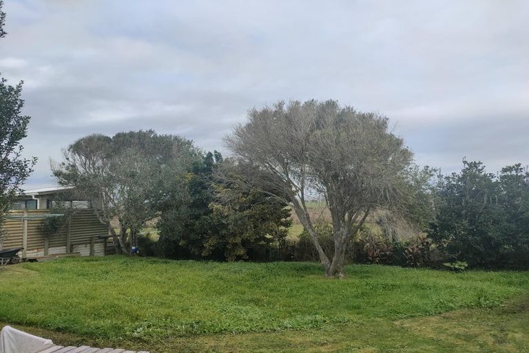 Photo of property in 186 Pukehina Parade, Pukehina, Te Puke, 3189