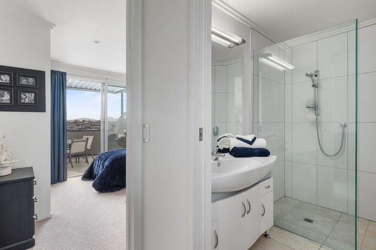 Photo of property in 41 Jarrah Park Drive, Pyes Pa, Tauranga, 3112