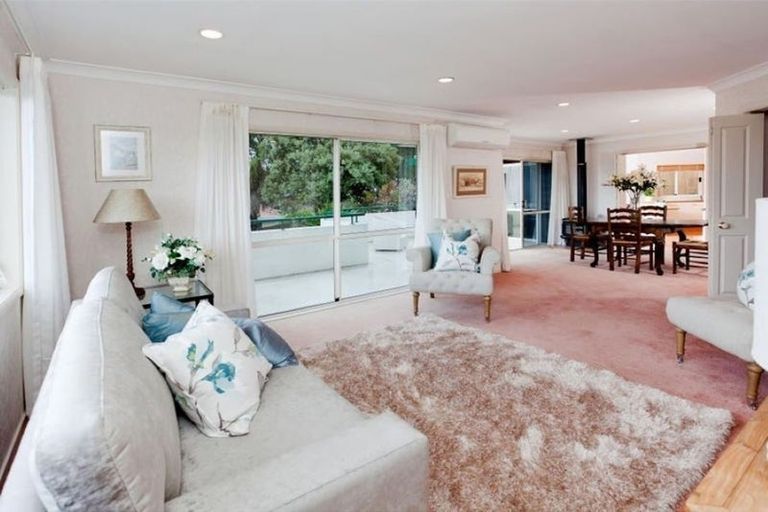 Photo of property in 28 Frank Nobilo Drive, Golflands, Auckland, 2013