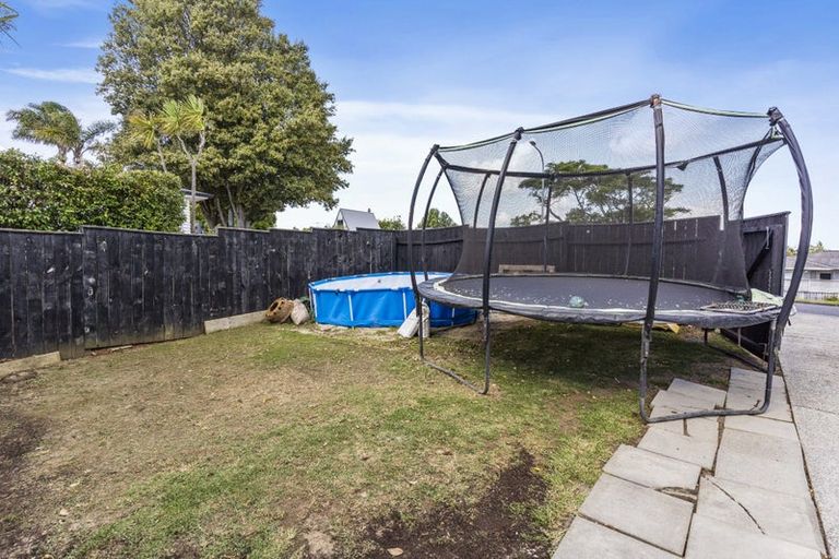 Photo of property in 39a Baird Street, Howick, Auckland, 2014