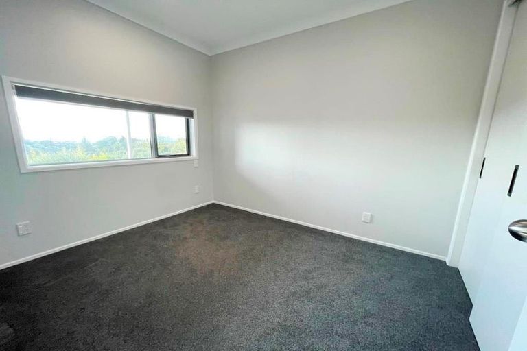 Photo of property in 1/431 East Coast Road, Mairangi Bay, Auckland, 0630