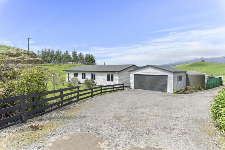 Photo of property in 489a Barrett Road, Omata, New Plymouth, 4374
