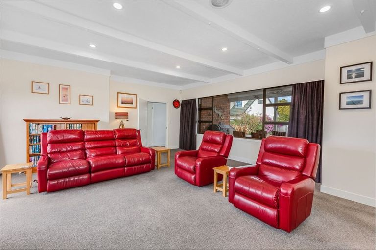 Photo of property in 109 Golf Road, Paraparaumu Beach, Paraparaumu, 5032