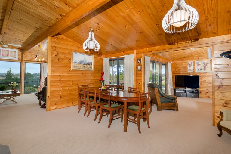 Photo of property in 535 Peak Road, Helensville, 0875