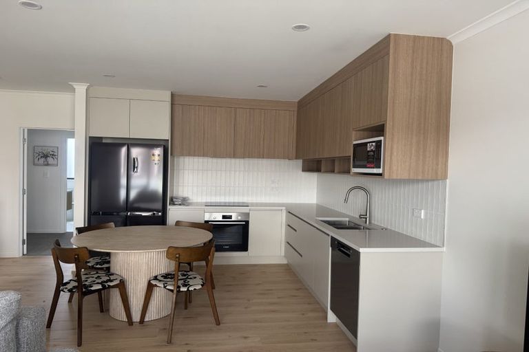 Photo of property in 143 Clarence Street, Hamilton Lake, Hamilton, 3204