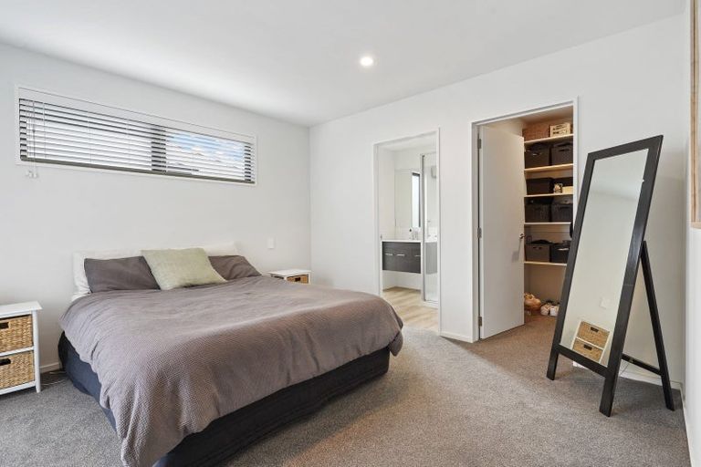 Photo of property in 10 Enforce Lane, Halswell, Christchurch, 8025