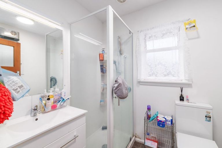 Photo of property in 135a Totara Street, Riccarton, Christchurch, 8041