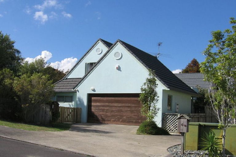 Photo of property in 5b Westergrove Place, West Harbour, Auckland, 0618