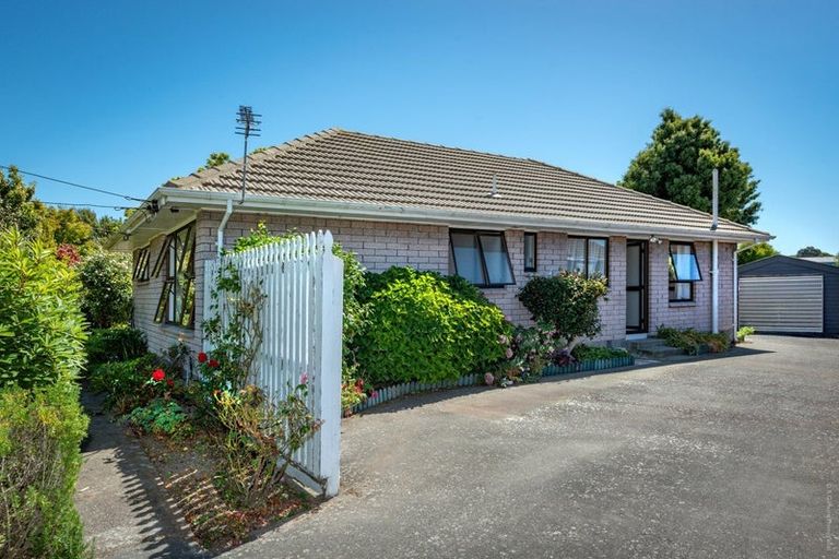 Photo of property in 7 Kingston Place, Bishopdale, Christchurch, 8053