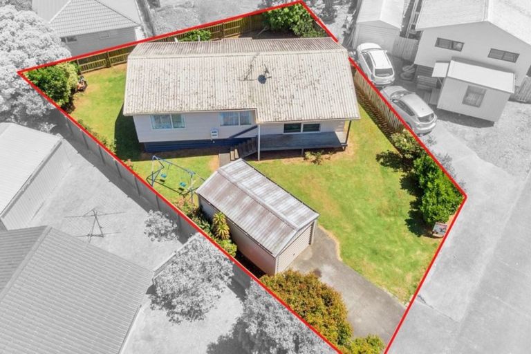 Photo of property in 6 Anglers Way, Wattle Downs, Auckland, 2102